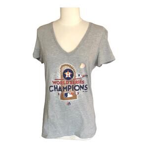 Majestic NWT 2017 Houston Astros World Series Graphic Tee V-Neck, Medium